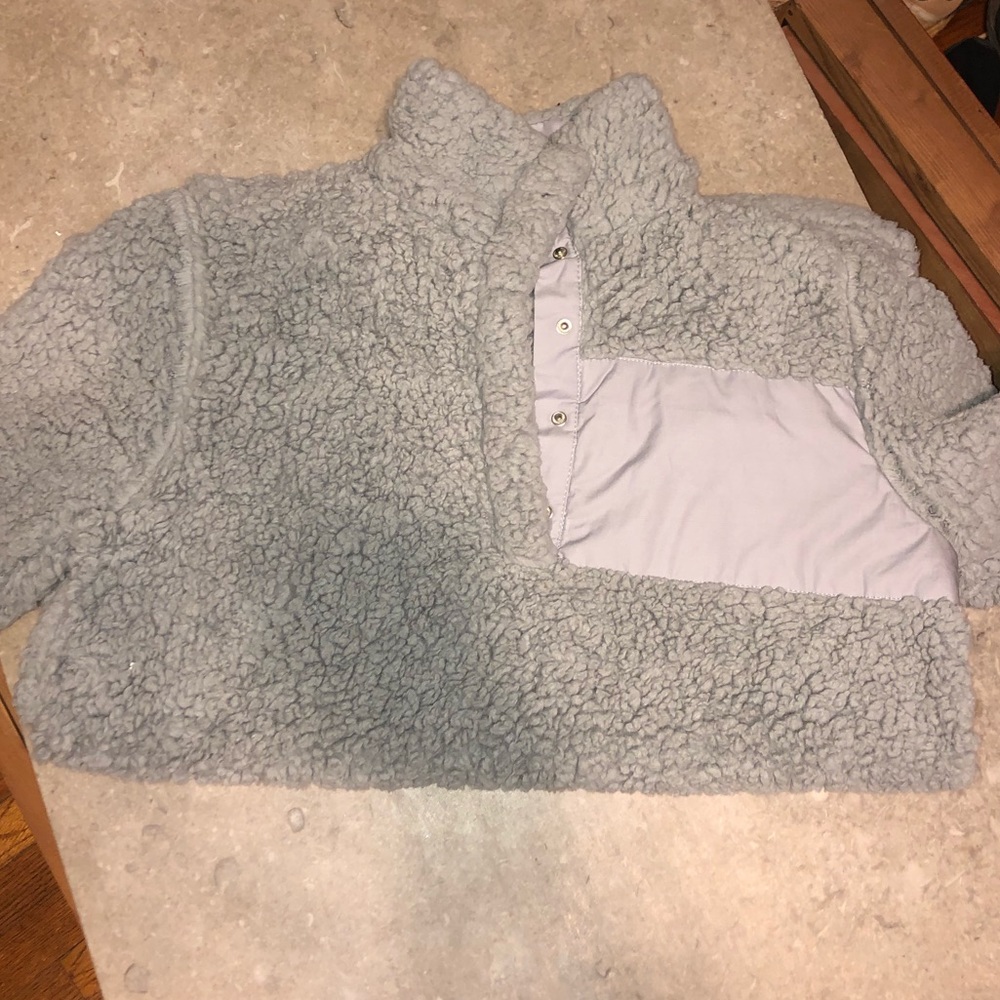 Grey Sherpa Great For Monogram Pullover Medium